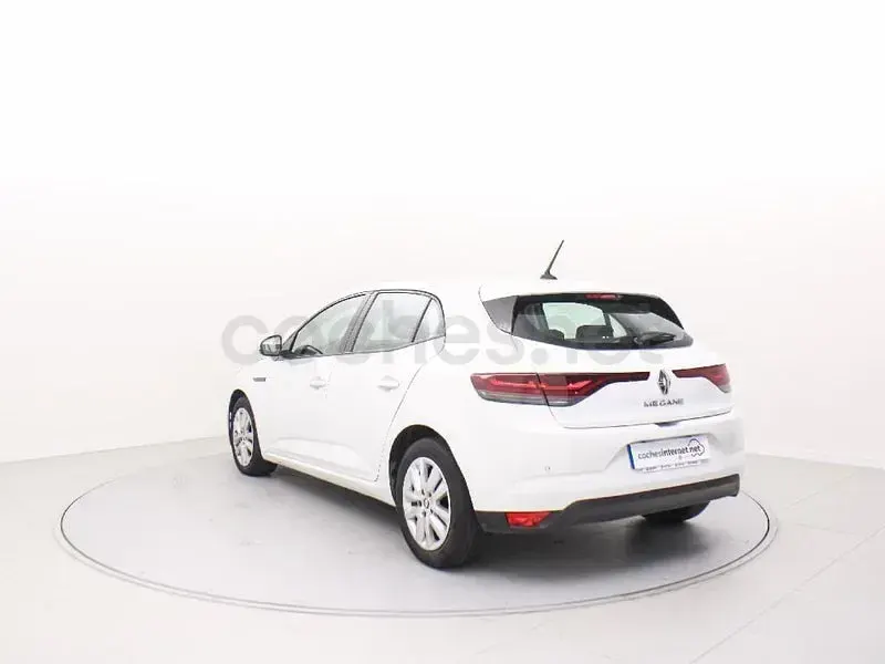 Usado Renault Mégane II Equilibre 115 CV (84 kW) 2022 Blanco Berlina