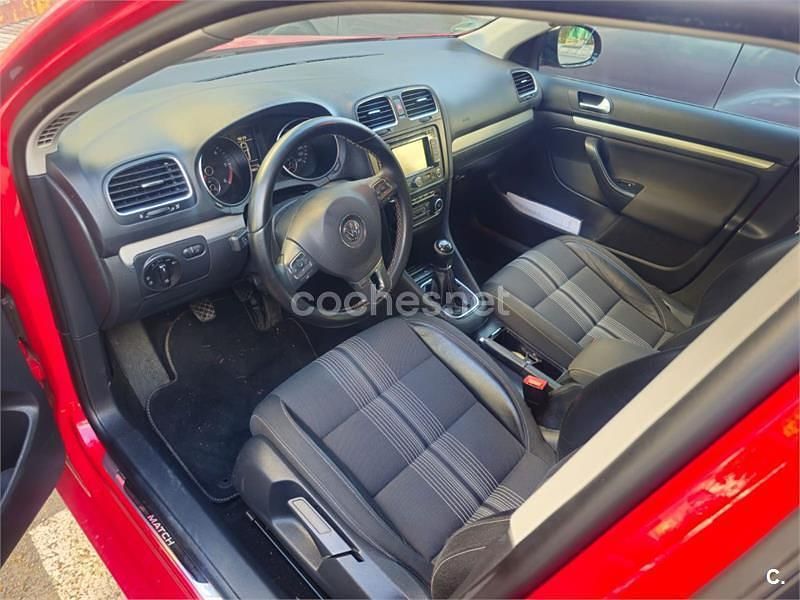 Usado VW Golf VII Sport 105 CV (77 kW) 2013 Rojo Familiar