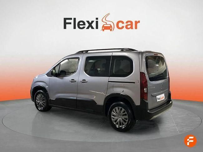 Usado Peugeot Rifter Allure 100 CV (73 kW) 2023 Gris Monovolumen