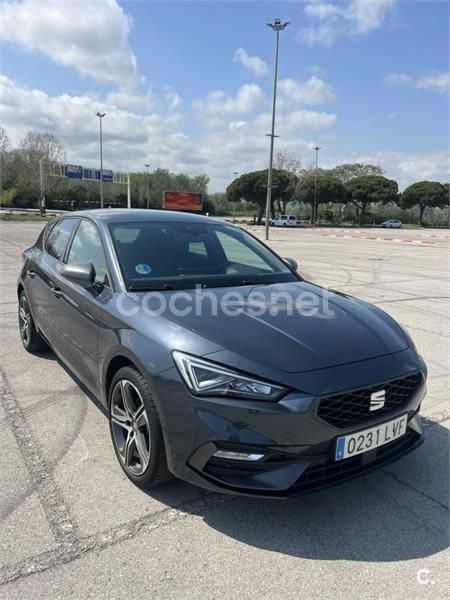Gris / plata Usado 2021 Seat Leon ST FR Familiar | 19.999 € (Un poco caro) - Imagen 1/4