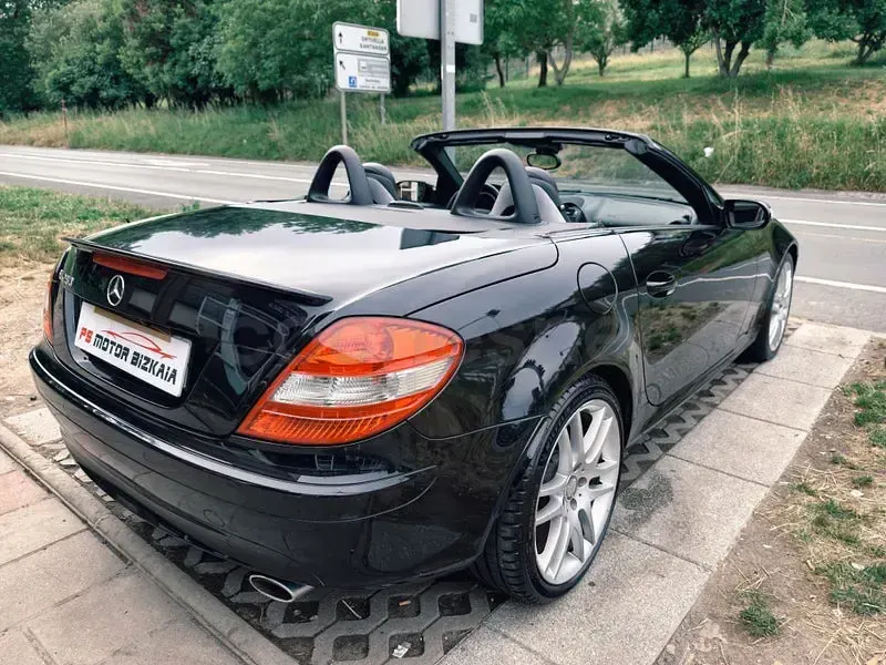 Usado Mercedes SLK280 231 CV (169 kW) 2007 Negro Descapotable