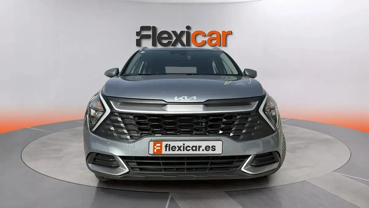 Usado Kia Sportage 136 CV (100 kW) 2023 Gris SUV