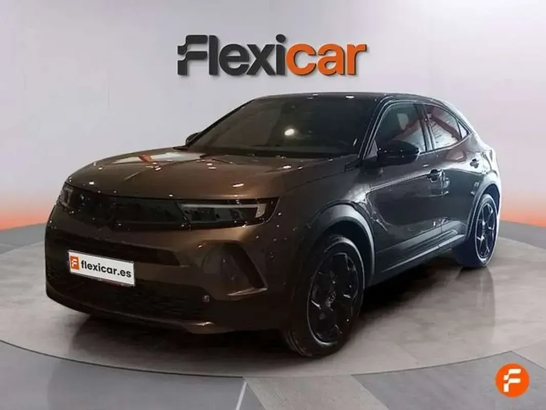 Usado Opel Mokka Edition 131 CV (96 kW) 2023 Gris SUV