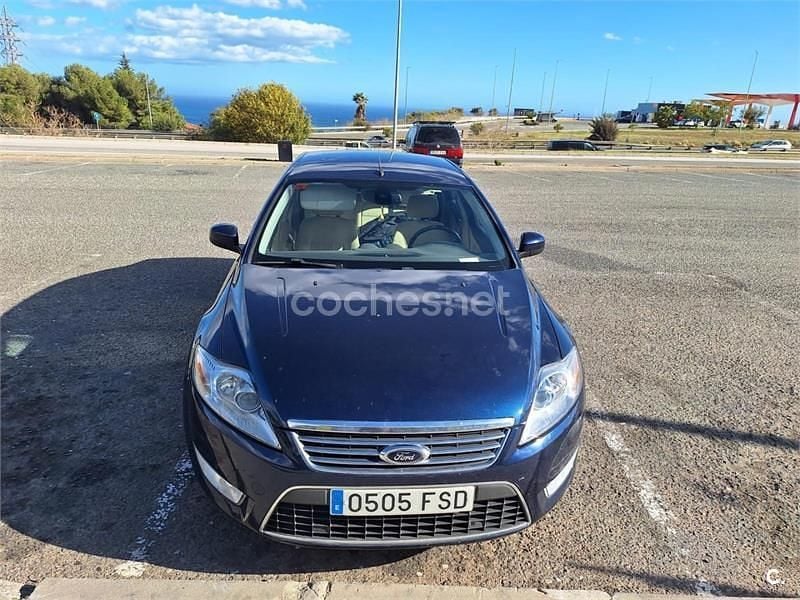 Azul Usado 2007 Ford Mondeo Ghia Berlina | 2900 € (Precio justo) - Imagen 1/4