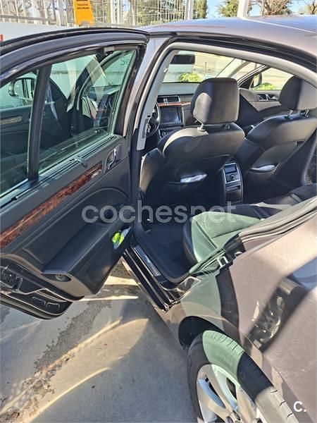 Usado Skoda Superb Elegance 160 CV (117 kW) 2010 Negro Berlina