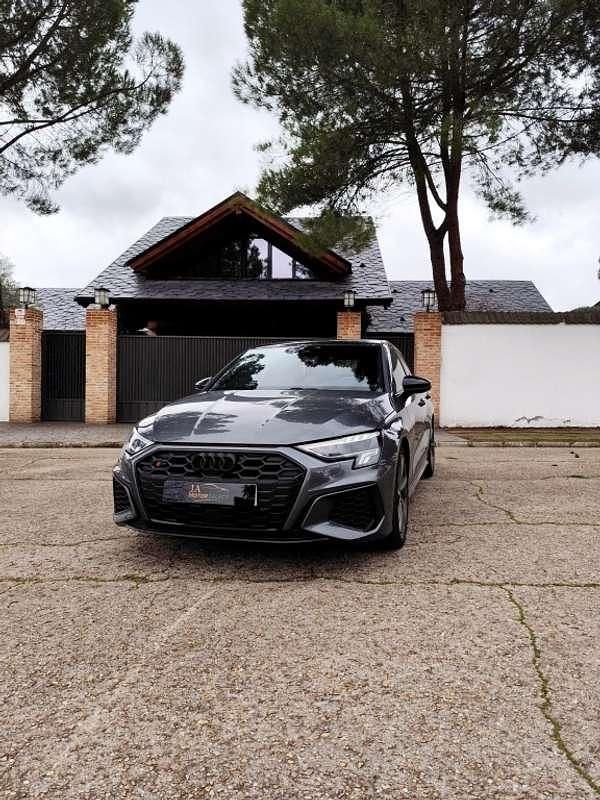 Usado Audi S3 Sportback 310 CV (228 kW) 2023 Gris Utilitario