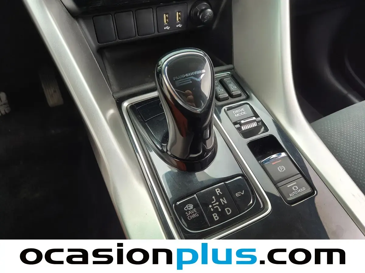 Usado Mitsubishi Eclipse Cross 188 CV (138 kW) 2025 Blanco SUV