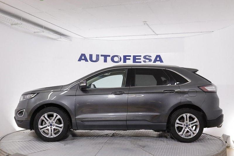 Usado Ford Edge Titanium 210 CV (154 kW) 2016 Gris titanio SUV