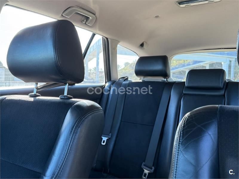 Usado Toyota Avensis Executive 177 CV (130 kW) 2007 Gris / plata Berlina