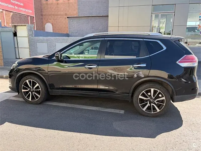 Usado Nissan X-Trail Tekna 130 CV (95 kW) 2016 Negro SUV