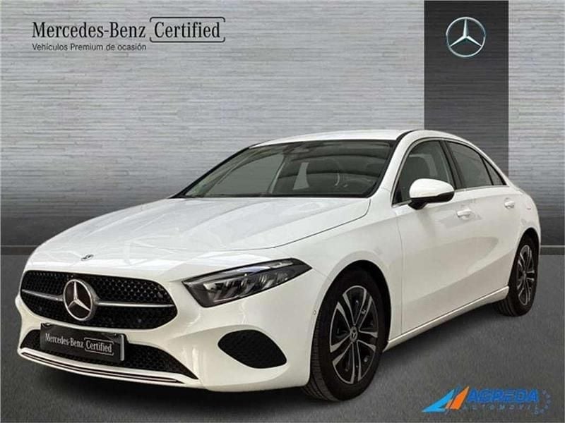 Usado 2024 Mercedes A200 Berlina | 32.900 € (Precio justo) - Imagen 1/4