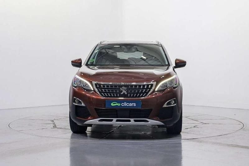 Usado Peugeot 3008 Allure 131 CV (96 kW) 2017 Marrón SUV