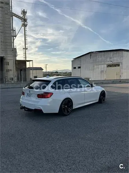 Usado BMW 318 143 CV (105 kW) 2015 Blanco Familiar