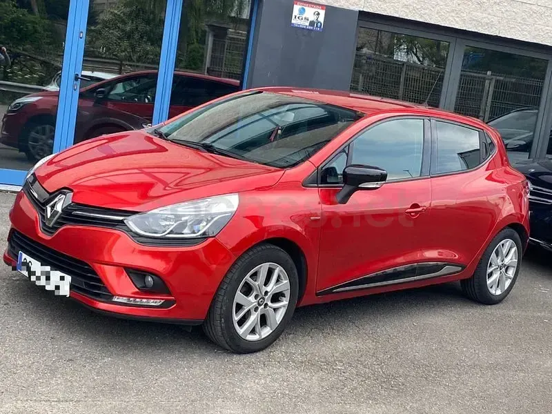 Usado Renault Clio IV LIMITED 90 CV (66 kW) 2018 Granate Berlina