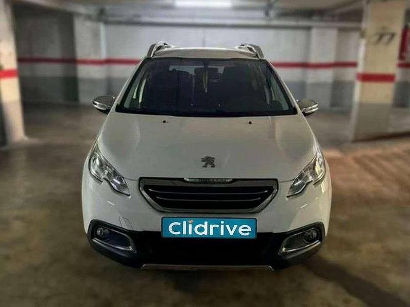 Usado Peugeot 2008 Style 100 CV (73 kW) 2015 Blanco SUV