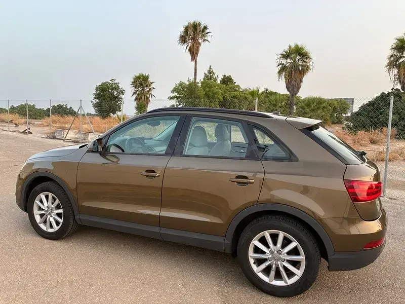 Usado Audi Q3 Ambiente 140 CV (102 kW) 2013 Marrón SUV