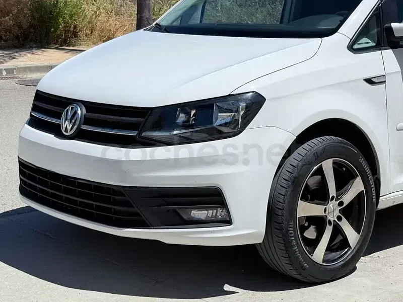 Usado VW Caddy Edition 102 CV (75 kW) 2018 Blanco Monovolumen