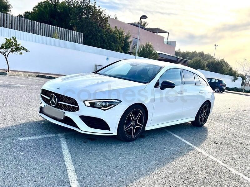 Usado Mercedes CLA180 Shooting Brake 136 CV (100 kW) 2020 Blanco Familiar