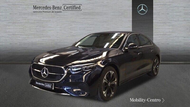 Azul náutico Usado 2024 Mercedes E300 Berlina | 61.900 € - Imagen 1/4