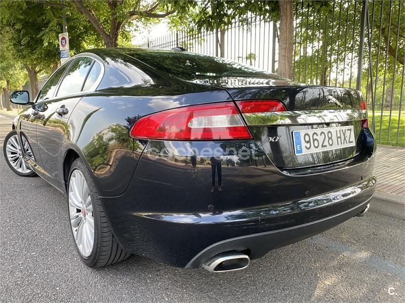 Negro Usado 2011 Jaguar XF Luxury Berlina | 10.500 € (Buen precio) - Imagen 1/2