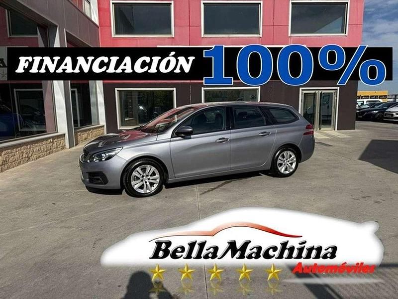 Gris Usado 2021 Peugeot 308 Active Utilitario | 8975 € - Imagen 1/4