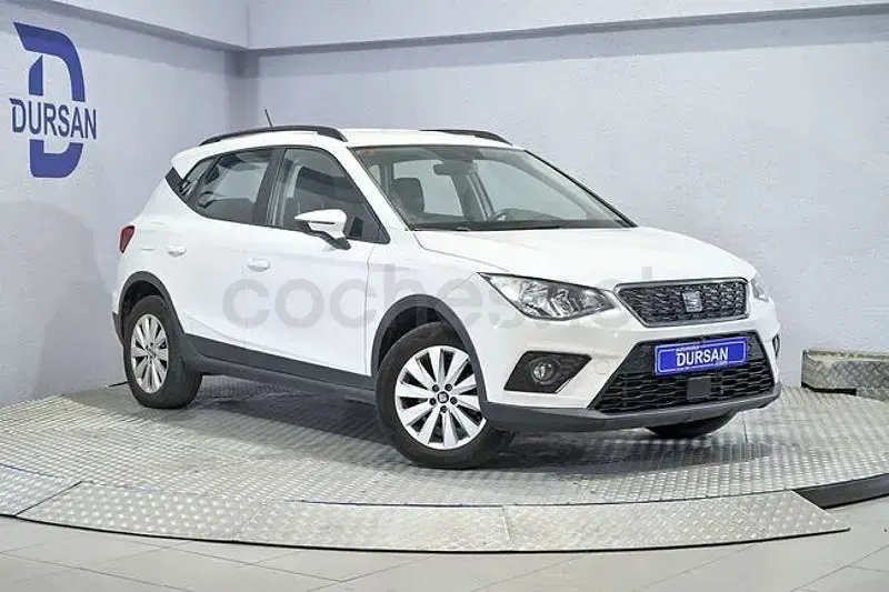 Usado Seat Arona Style 110 CV (80 kW) 2021 Blanco SUV