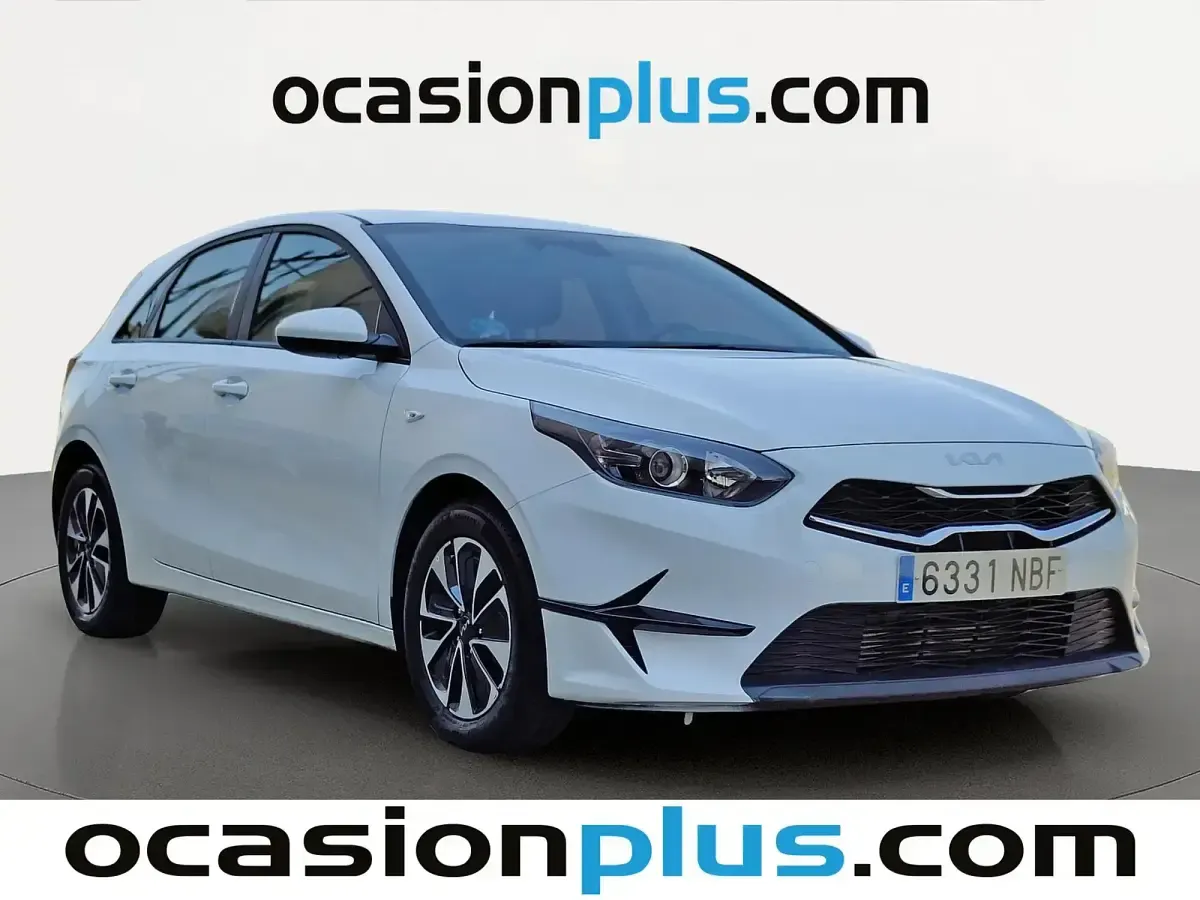 Usado Kia Ceed 100 CV (73 kW) 2025 Blanco Utilitario