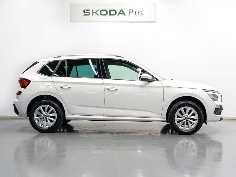 Usado Skoda Kamiq Selection 115 CV (84 kW) 2025 Blanco SUV