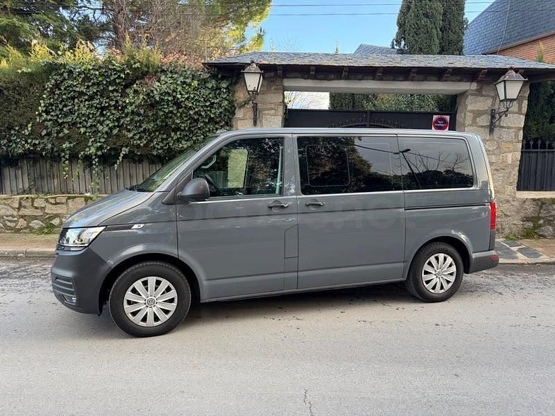 Usado VW Caravelle 110 CV (80 kW) 2021 Gris / plata Monovolumen
