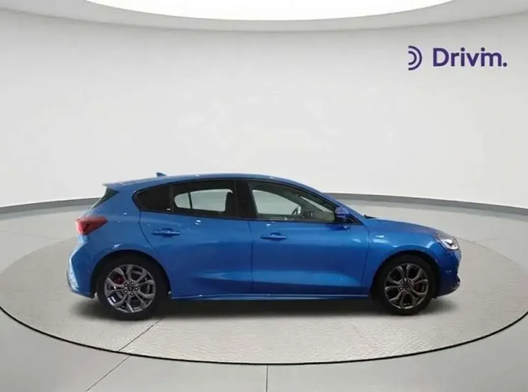 Usado Ford Focus ST-Line 125 CV (91 kW) 2022 Azul Utilitario