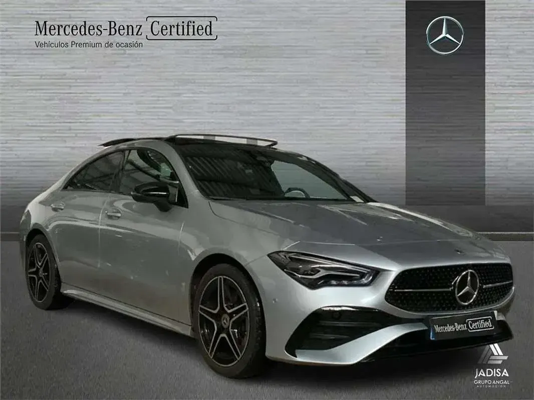 Usado Mercedes CLA200 163 CV (119 kW) 2025 Berlina