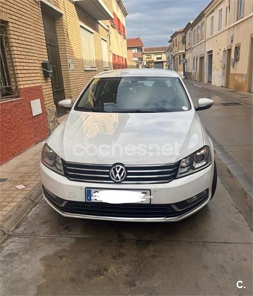 Usado VW Passat Alltrack 140 CV (102 kW) 2011 Blanco Familiar