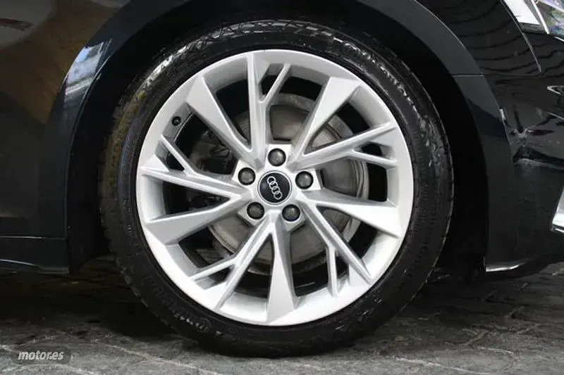 Usado Audi A5 Sportback Advanced Plus 163 CV (119 kW) 2022 Negro Utilitario