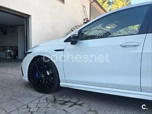 Usado VW Golf VIII R 320 CV (235 kW) 2023 Blanco Berlina