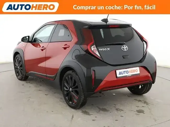 Usado Toyota Aygo X 72 CV (52 kW) 2024 Rojo SUV