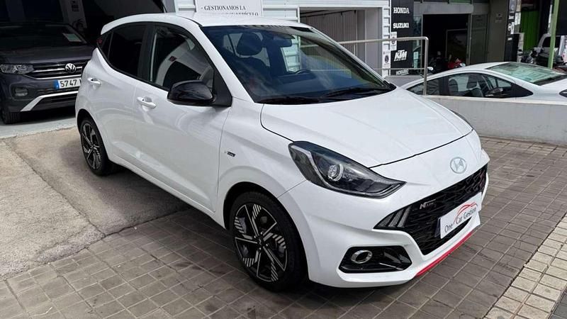 Usado Hyundai i10 N Line 84 CV (61 kW) 2023 Blanco Utilitario
