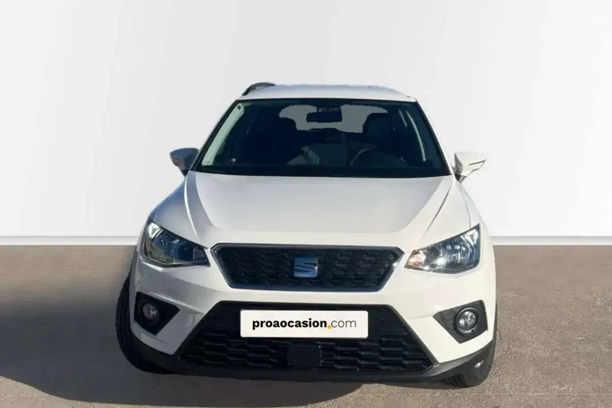 Usado Seat Arona Style 95 CV (69 kW) 2020 Blanco SUV