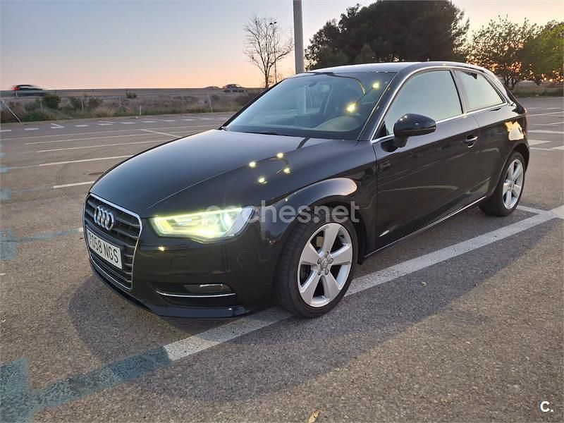 Usado Audi A3 Ambition 105 CV (77 kW) 2014 Negro Berlina
