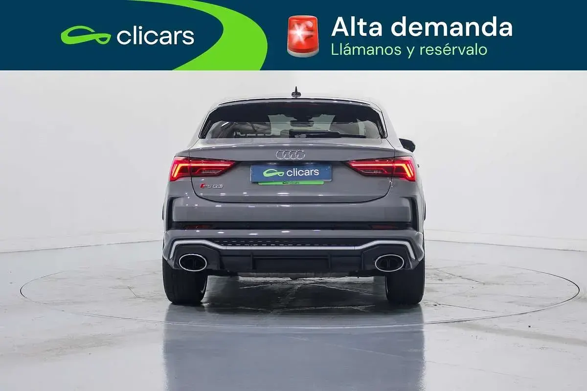 Usado Audi RS Q3 Sportback Ambiente 400 CV (294 kW) 2022 Gris SUV
