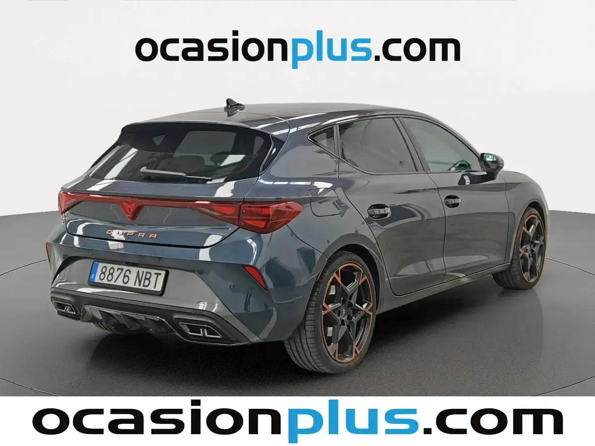 Używany Cupra Leon 150 KM (110 kW) 2025 Szary Hatchback