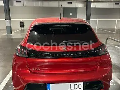 Usado Peugeot 208 Allure 110 CV (80 kW) 2019 Rojo Utilitario