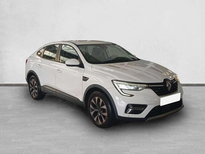 Usado Renault Arkana Intens 140 CV (102 kW) 2022 Blanco SUV