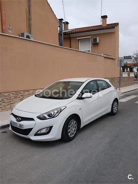 Brugt Hyundai i30 90 HK (66 kW) 2014 Hvid Sedan