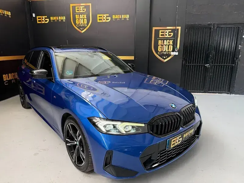 Usado BMW 320e Sport Line 190 CV (139 kW) 2023 Azul Familiar