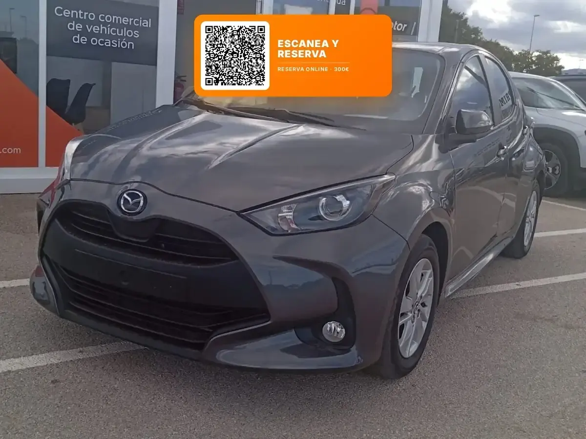 Usado Mazda 2 Center-Line 116 CV (85 kW) 2023 Gris Utilitario