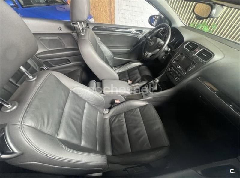 Usado VW Golf Cabriolet 140 CV (102 kW) 2012 Negro Descapotable