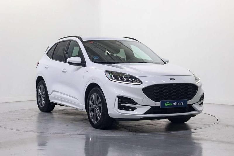 Usado Ford Kuga ST-Line 190 CV (139 kW) 2021 Blanco SUV