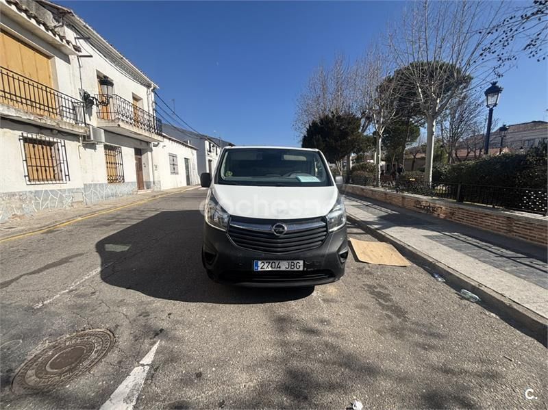 Blanco Usado 2012 Opel Vivaro Van | 10.000 € (Precio justo) - Imagen 1/3