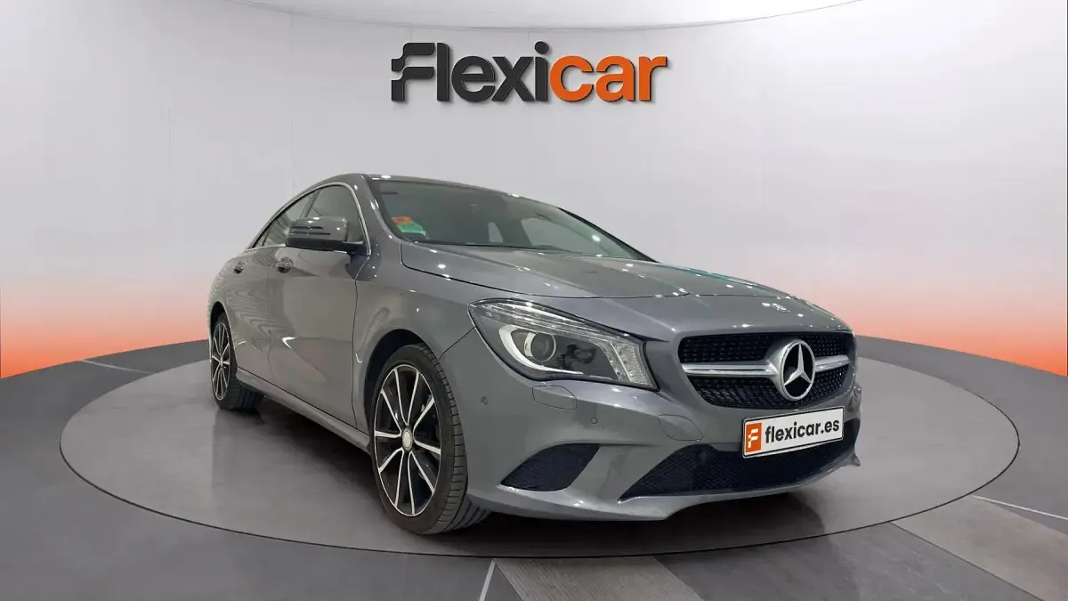 Usado Mercedes CLA200 136 CV (100 kW) 2016 Coupe