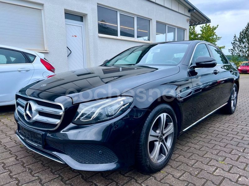 Azul Usado 2018 Mercedes E220 Berlina | 24.000 € (Super precio) - Imagen 1/4
